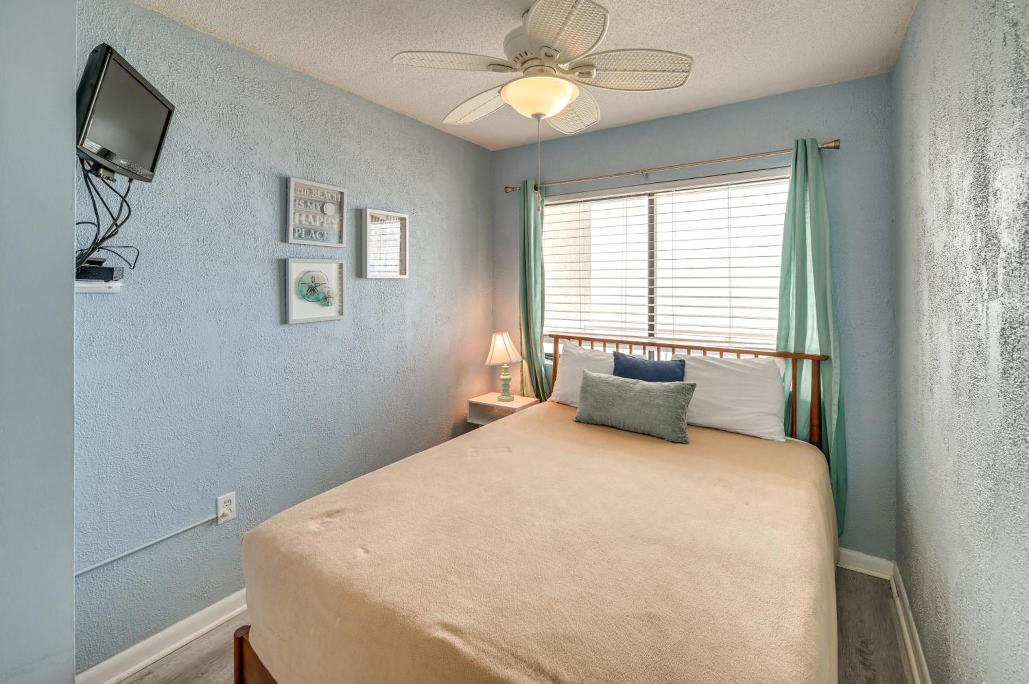 מירטל ביץ' Cozy Coastal Condo With Airy Oceanfront Balcony מראה חיצוני תמונה
